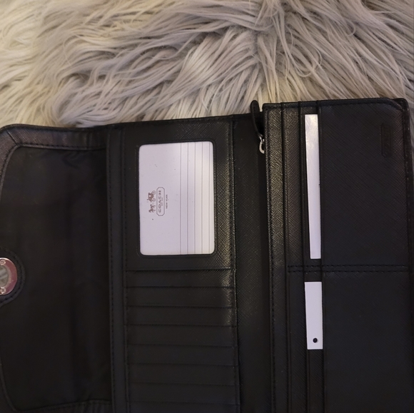 Coach Wallet - Picture 3 of 7